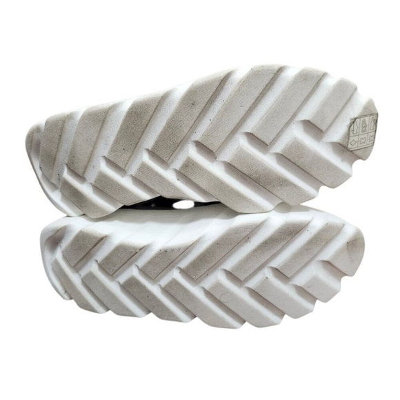 Sold - Picture 11 of 16